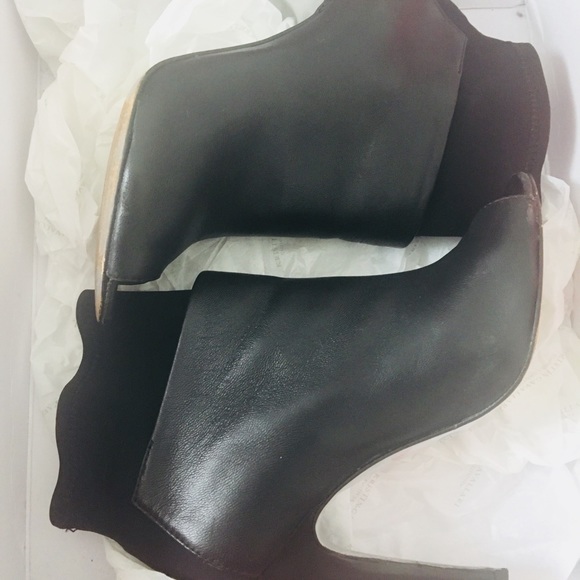 Kristen Cavallari Laney Sheep Nappa Black Bootie - Picture 3 of 5